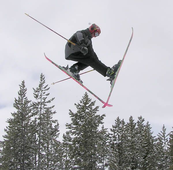 Above the trees. Photo by Pinedale Online.