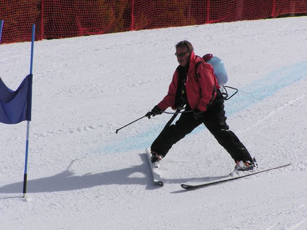 Spraying the blue line. Photo by Pinedale Online.