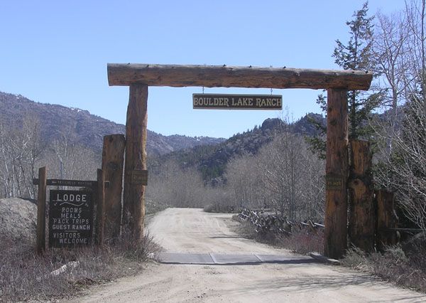 Boulder Lake Lodge. Photo by Dawn Ballou, Pinedale Online.