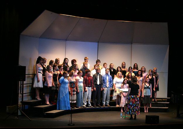 Pinedale High School Choir. Photo by Pam McCulloch.