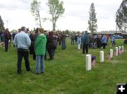 Large crowd. Photo by Dawn Ballou, Pinedale Online.