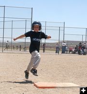 Running to 1st Base. Photo by Pam McCulloch, Pinedale Online.