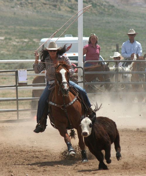 Breakaway Roping. Photo by Pinedale Online.