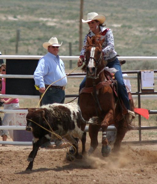 Breakaway Roping. Photo by Pinedale Online.