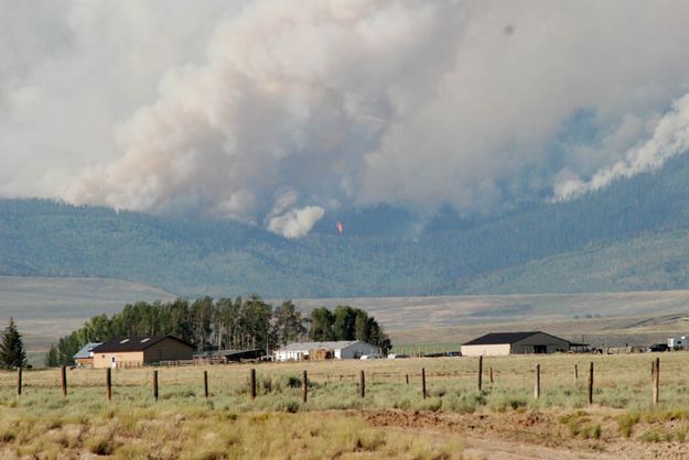 Fire at 7:00 PM. Photo by Kathy Thomas.