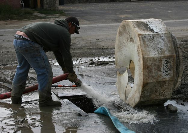 Ground Water. Photo by Dawn Ballou, Pinedale Online.