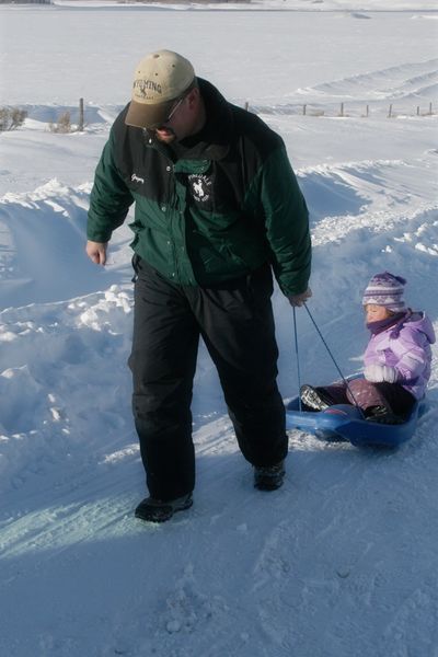 Catching a Ride. Photo by Pam McCulloch, Pinedale Online.