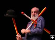 Juggling. Photo by Pam McCulloch, Pinedale Online.