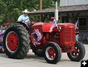 1949 International WD9. Photo by Dawn Ballou, Pinedale Online.