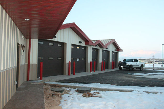 Garage Bays. Photo by Dawn Ballou, Pinedale Online.