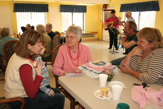 Shirley Setzler. Photo by Dawn Ballou, Pinedale Online.