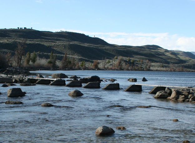 Center of old dam. Photo by Dawn Ballou, Pinedale Online.