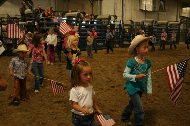 Grand Entry. Photo by Dawn Ballou, Pinedale Online.