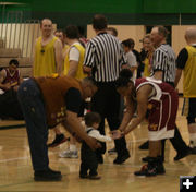 Low Five. Photo by Dawn Ballou, Pinedale Online.