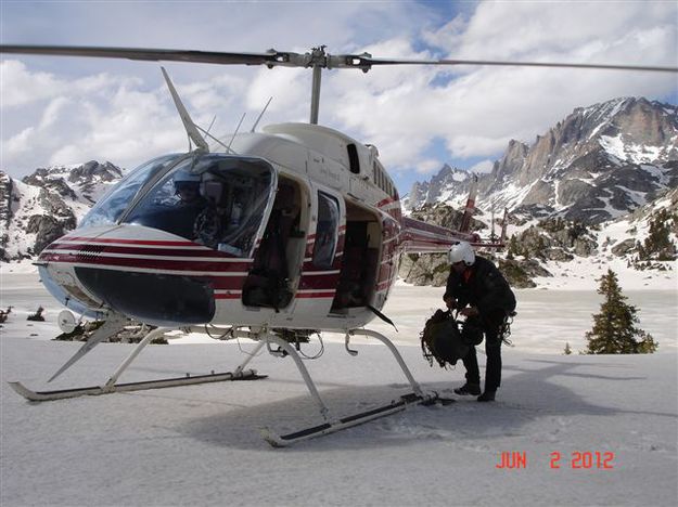 Retrieving camp gear. Photo by Tony Chambers, Tip Top Search & Rescue.