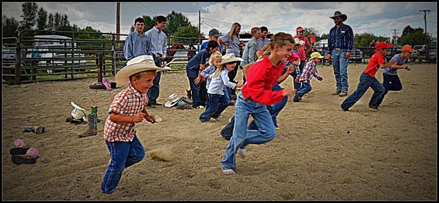 A Foot Race. Photo by Terry Allen.