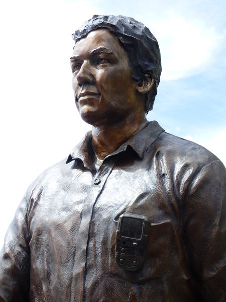 Gasfield worker detail. Photo by Dawn Ballou, Pinedale Online.