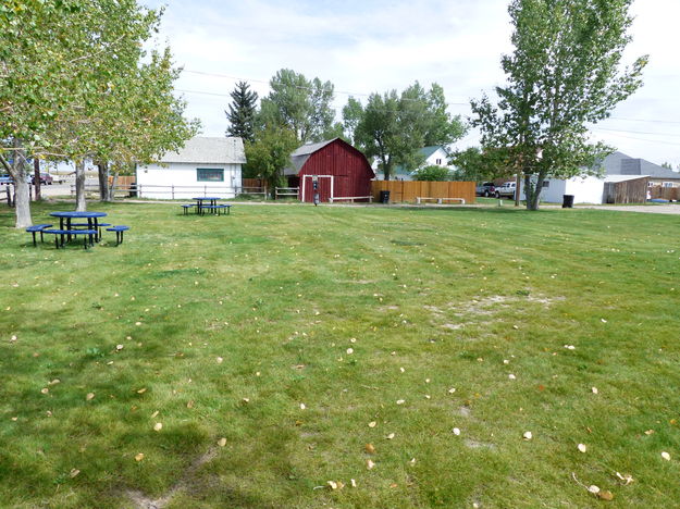 Rest of park. Photo by Dawn Ballou, Pinedale Online.