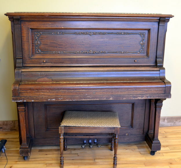 Old Piano. Photo by Terry Allen.