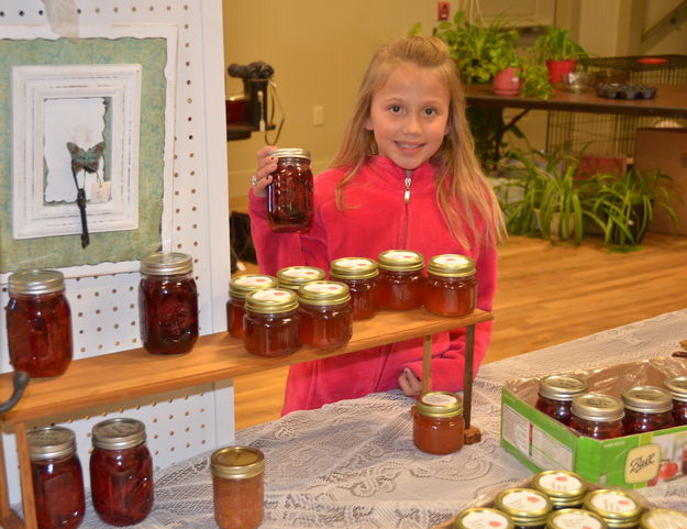 Jelly and Makeup Girl Shyann. Photo by Pinedale Online.