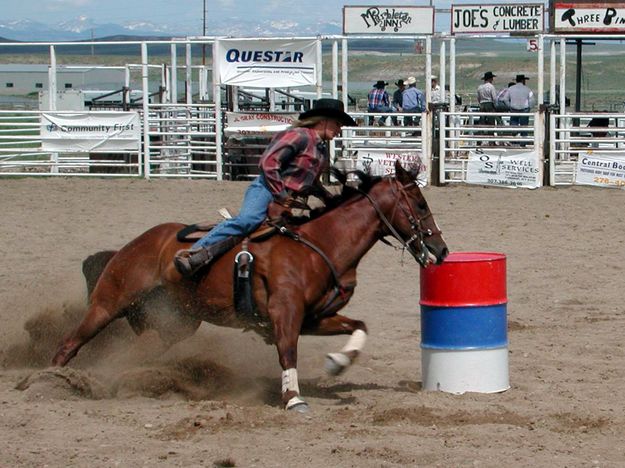 Barrel Racing. Photo by Pinedale Online.