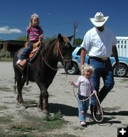 Rodeo family. Photo by Pinedale Online.