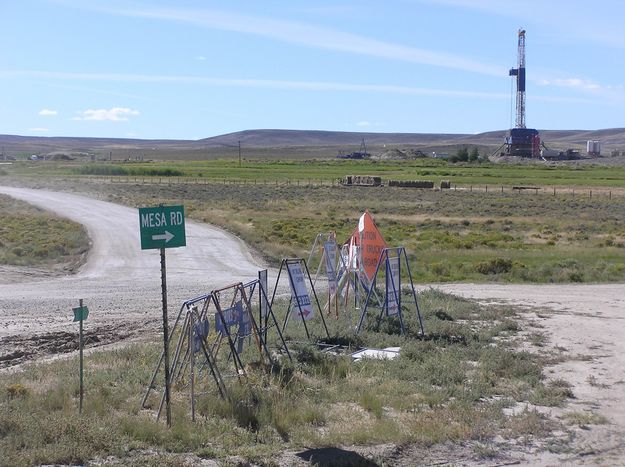 Mesa Road Signs. Photo by Pinedale Online.