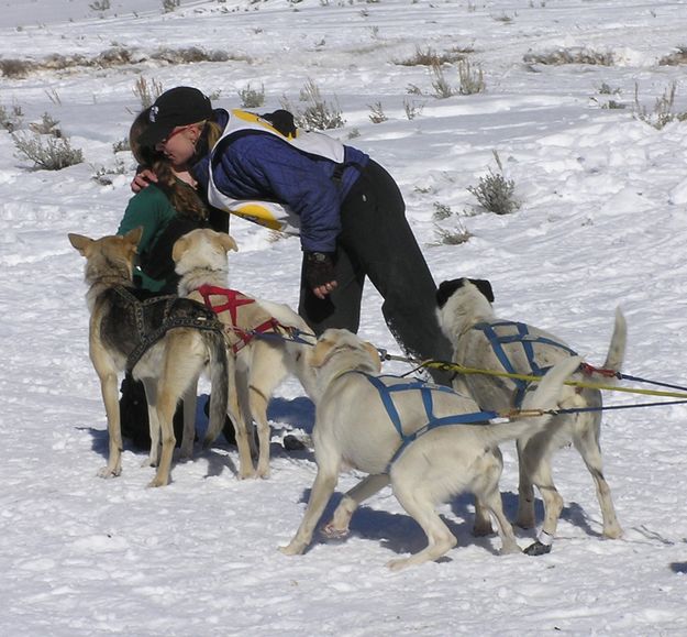 A hug for good luck. Photo by Dawn Ballou, Pinedale Online.