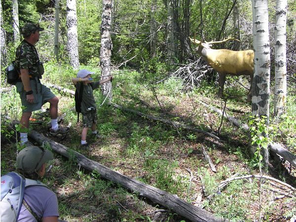 Family Archery. Photo by Pinedale Online.