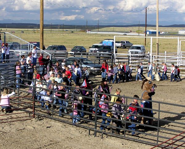 Grand Entry. Photo by Dawn Ballou, Pinedale Online.