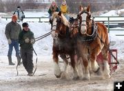 Frozen Tundra Team Pull. Photo by Clint Gilchrist, Pinedale Online.