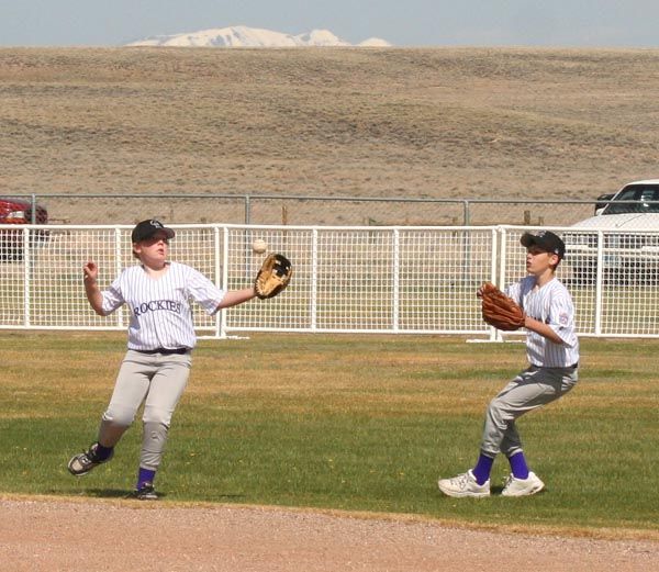 Making the catch. Photo by Pinedale Online.