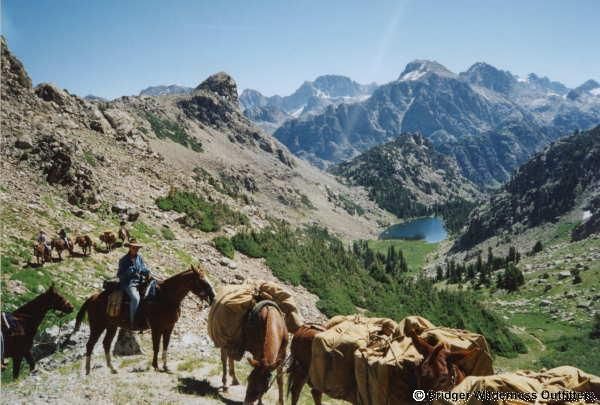 Bridger Wilderness Hunts. Photo by Bridger Wilderness Outfitters.