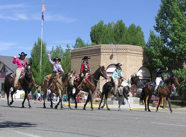 Royalty at the parade. Photo by Dawn Ballou, Pinedale Online.