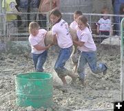 Wyoming Pig Girls. Photo by Dawn Ballou, Pinedale Online.