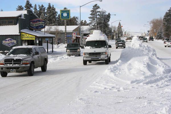 Snowy Pine Street. Photo by Clint Gilchrist, Pinedale Online.