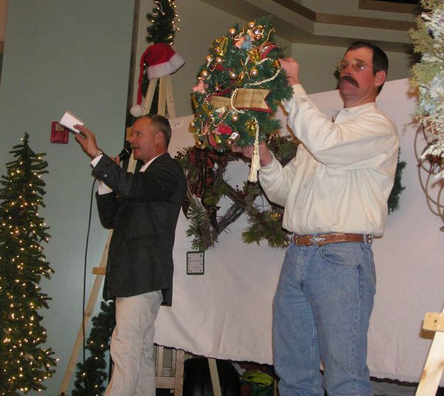 Jay Fear and Charlie Lopman. Photo by Dawn Ballou, Pinedale Online.