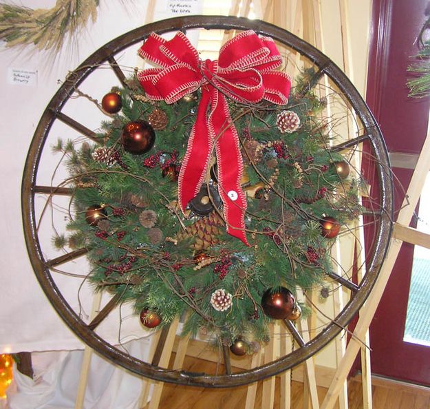 High Mountain's Wreath. Photo by Dawn Ballou, Pinedale Online.