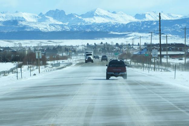 Winter Driving. Photo by Cat Urbigkit, Pinedale Online.