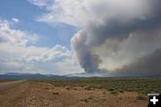 Fire moving south. Photo by Dawn Ballou, Pinedale Online.