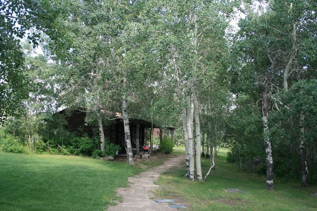 Cabins OK. Photo by Dawn Ballou, Pinedale Online.