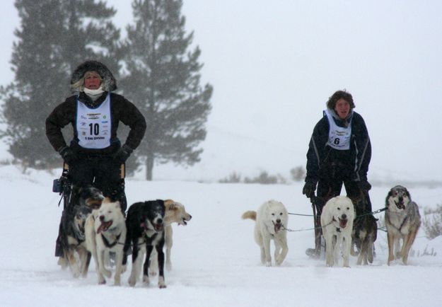 Wendy Arrotta & Tory Corcoran. Photo by Clint Gilchrist, Pinedale Online.