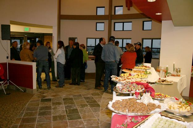 Reception Area. Photo by Dawn Ballou, Pinedale Online.