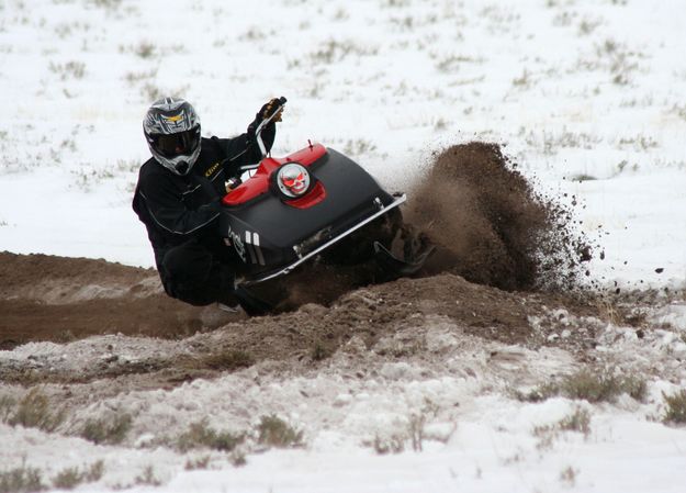 Into Dirt. Photo by Clint Gilchrist, Pinedale Online.