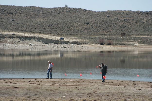 Walking the lakeshore. Photo by Dawn Ballou, Pinedale Online.