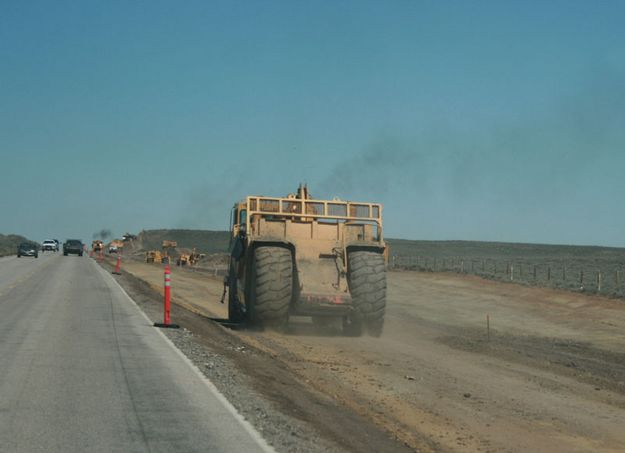 Getting the job done. Photo by Dawn Ballou, Pinedale Online.