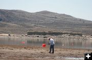 Placing Flags. Photo by Dawn Ballou, Pinedale Online.