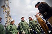 Riverton students tour. Photo by EnCana USA.