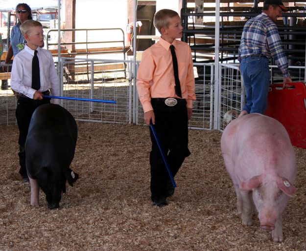 Tegan & Dalin Hughes. Photo by Clint Gilchrist, Pinedale Online.