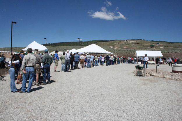 Long Line. Photo by Dawn Ballou, Pinedale Online.